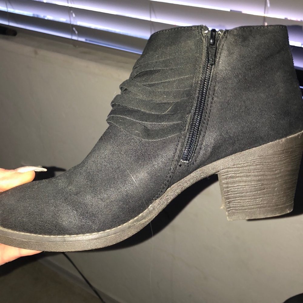 Booties - Picture 4 of 4